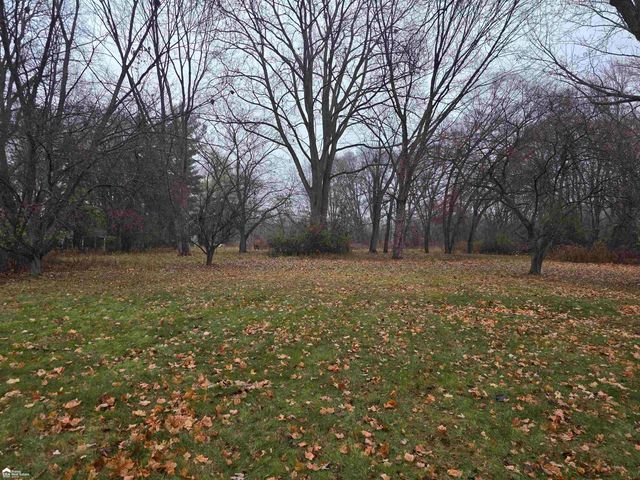 1043 Balmoral Parkway, Flint, MI 48532