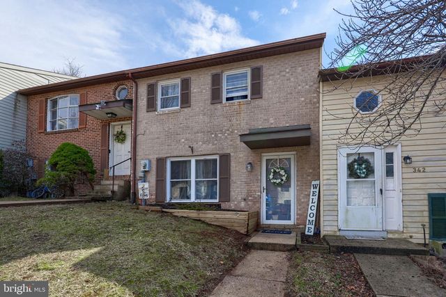 338 JUNIPER DR, Etters, PA 17319