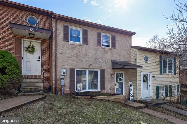 338 JUNIPER DR, Etters, PA 17319