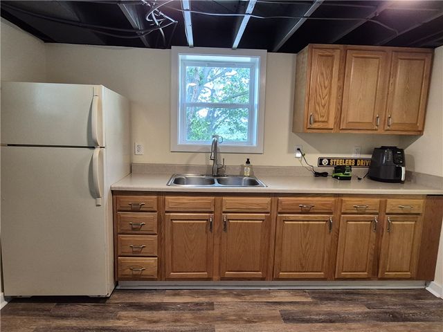 1841 Outlook Dr, Verona, PA 15147