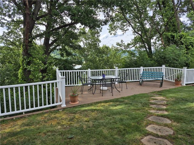 1841 Outlook Dr, Verona, PA 15147