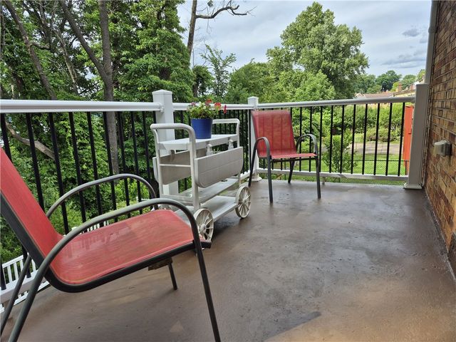 1841 Outlook Dr, Verona, PA 15147