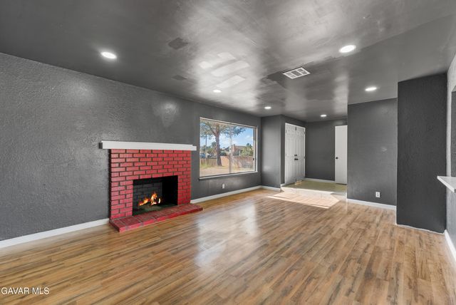 21449 Applewood Drive, California City, CA 93505