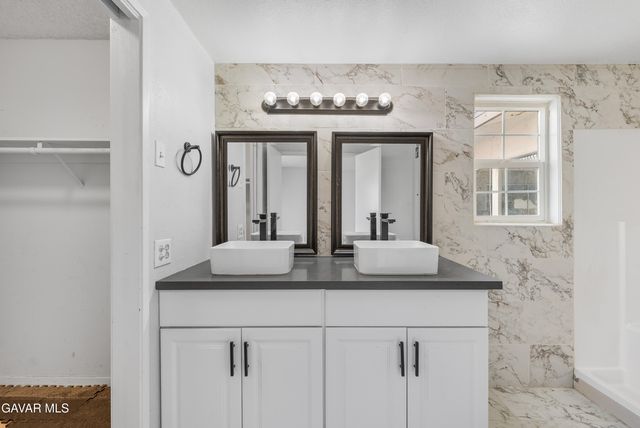 21449 Applewood Drive, California City, CA 93505