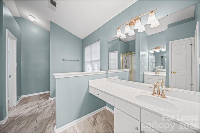 2812 Redfield Drive, Charlotte, NC 28270