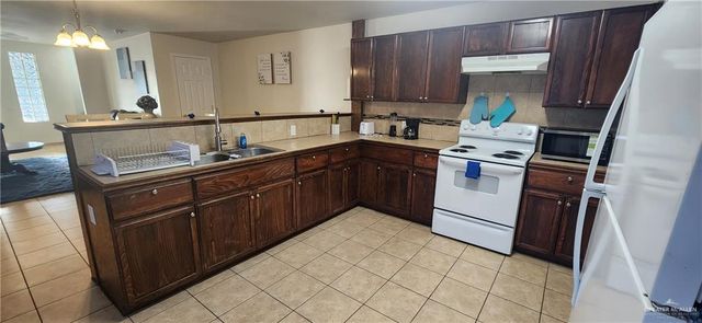 402 S 34th Street, Edinburg, TX 78542