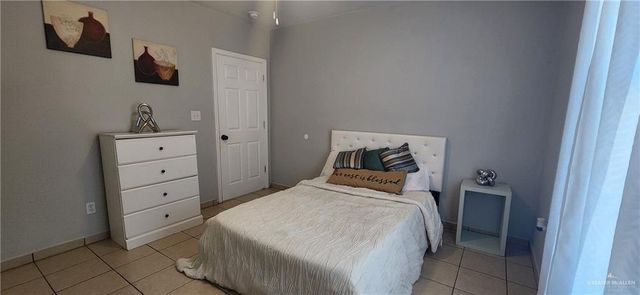 402 S 34th Street, Edinburg, TX 78542