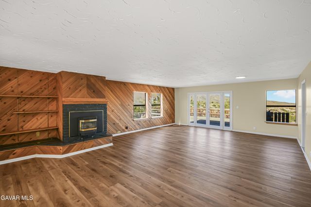 31720 E 96th Street, Littlerock, CA 93543