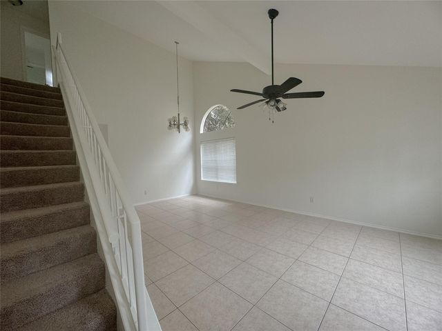 6507 Luckenbach LN, Austin, TX 78729