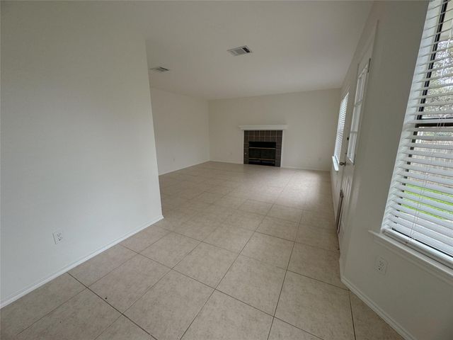 6507 Luckenbach LN, Austin, TX 78729