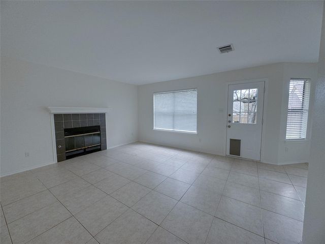 6507 Luckenbach LN, Austin, TX 78729