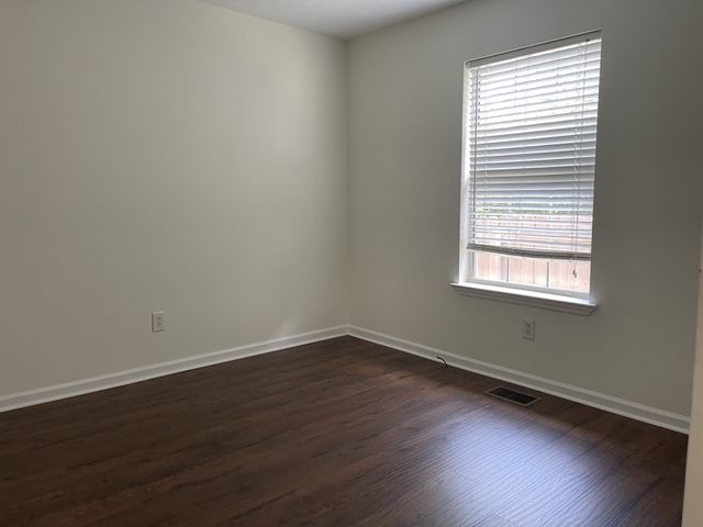 428 Newton Ct, Nashville, TN 37209