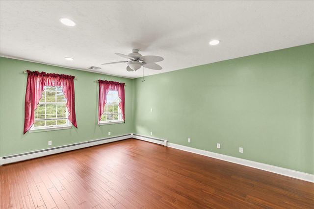 333 NEWCOMER RD, Windsor, PA 17366