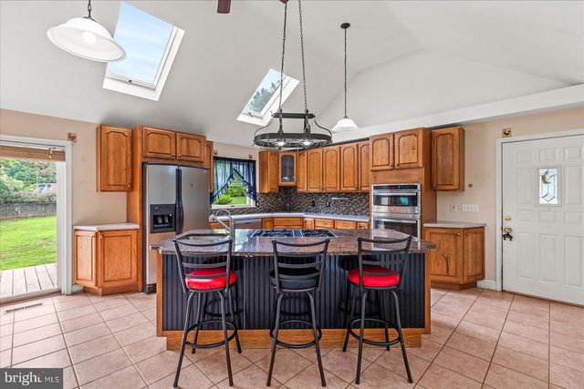 333 NEWCOMER RD, Windsor, PA 17366