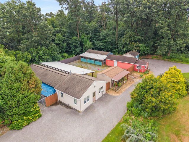 333 NEWCOMER RD, Windsor, PA 17366