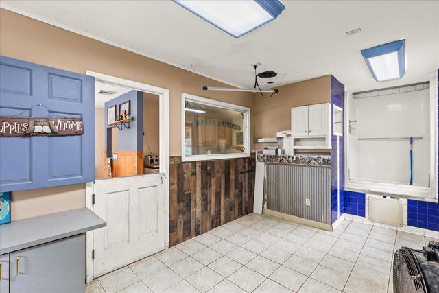 333 NEWCOMER RD, Windsor, PA 17366