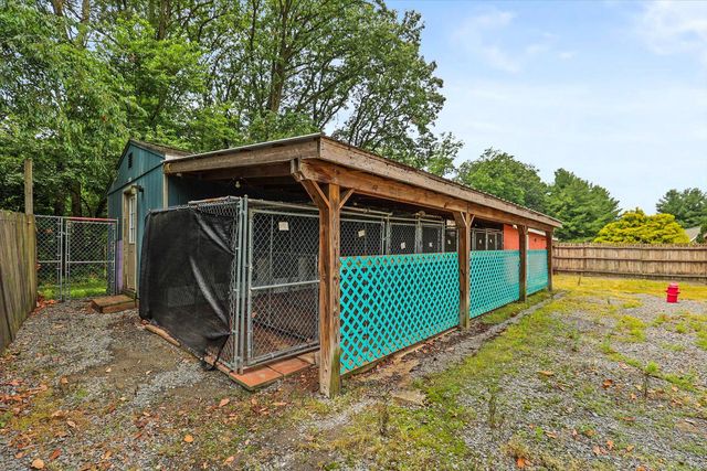 333 NEWCOMER RD, Windsor, PA 17366