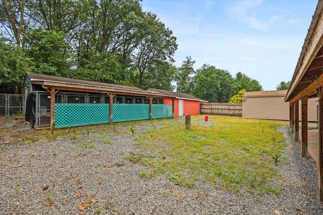 333 NEWCOMER RD, Windsor, PA 17366