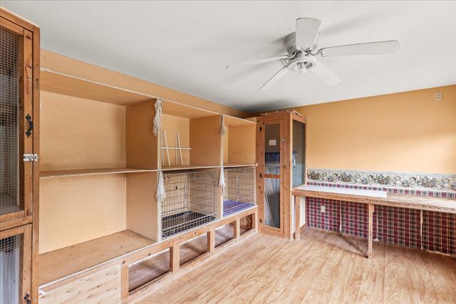 333 NEWCOMER RD, Windsor, PA 17366