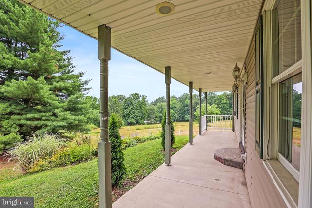 333 NEWCOMER RD, Windsor, PA 17366