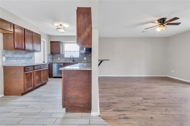 617 SW 71st Street, Oklahoma City, OK 73139