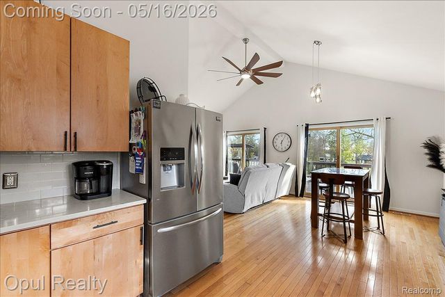 4395 Navarra Avenue, White Lake Charter Township, MI 48383