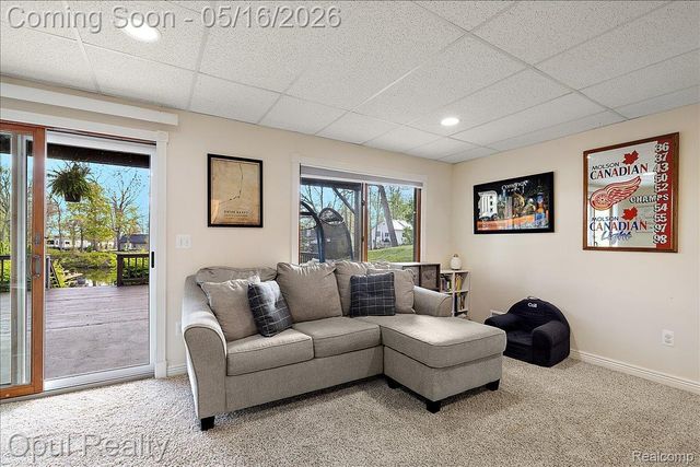 4395 Navarra Avenue, White Lake Charter Township, MI 48383
