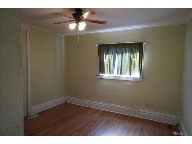 216 Indiana Ave, Walsenburg, CO 81089