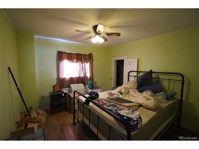 216 Indiana Ave, Walsenburg, CO 81089