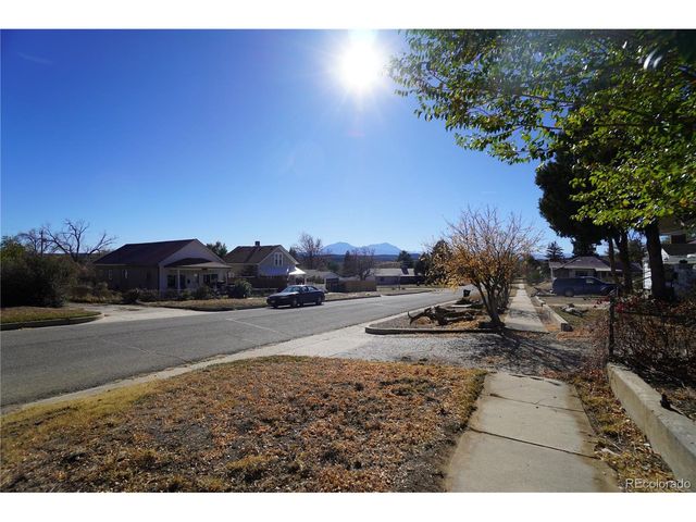 216 Indiana Ave, Walsenburg, CO 81089