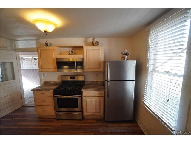 216 Indiana Ave, Walsenburg, CO 81089