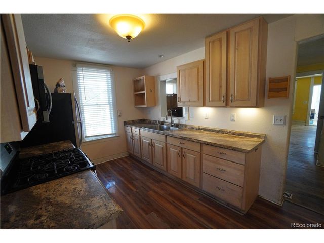 216 Indiana Ave, Walsenburg, CO 81089