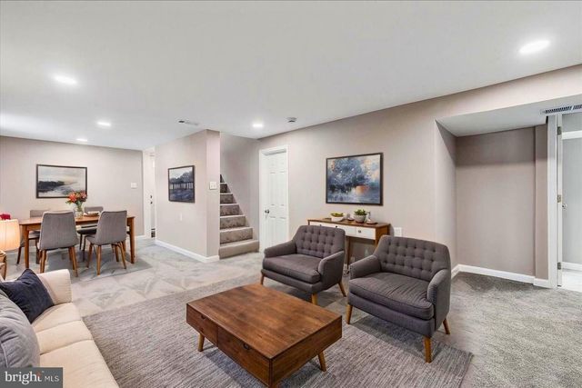 25 MANSION RD, Linthicum Heights, MD 21090