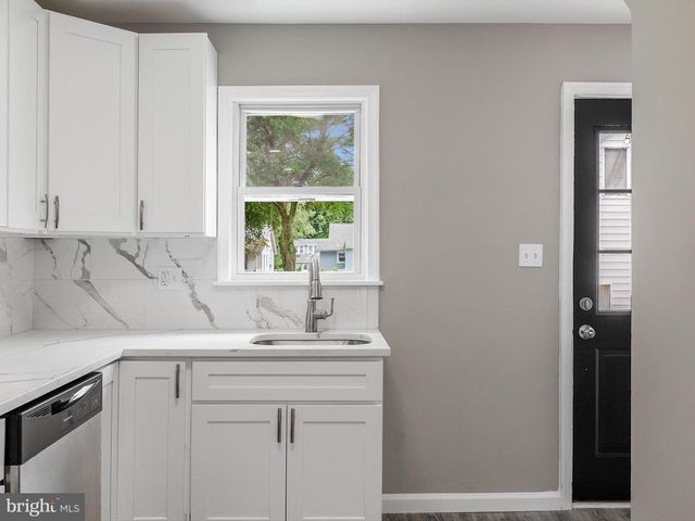 25 MANSION RD, Linthicum Heights, MD 21090