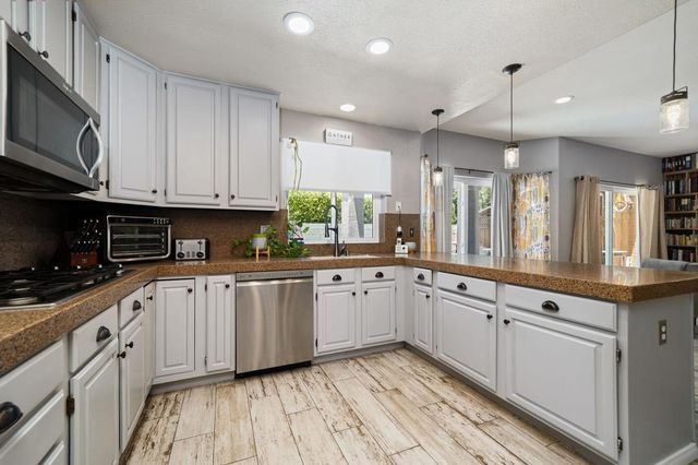 41945 Maryn Court, Palm Desert, CA 92211