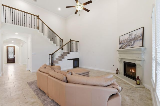 18915 Hilltop Valley Drive, Cypress, TX 77429