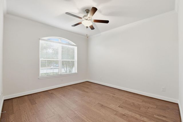 18915 Hilltop Valley Drive, Cypress, TX 77429