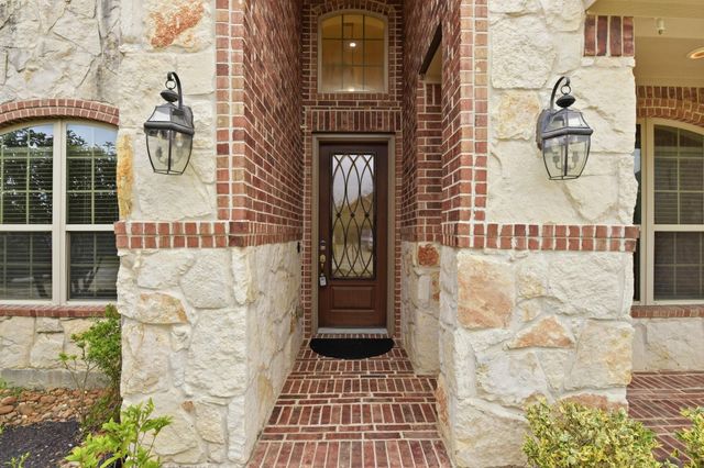 18915 Hilltop Valley Drive, Cypress, TX 77429