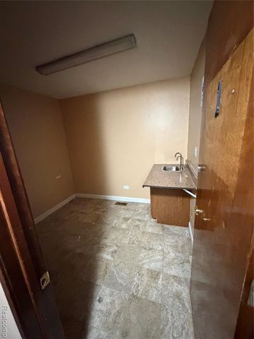 14551 Southfield Road, Allen Park, MI 48101