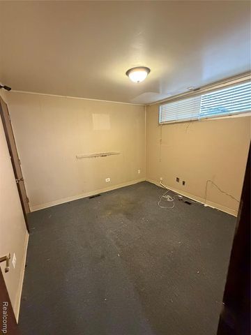 14551 Southfield Road, Allen Park, MI 48101