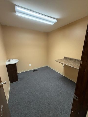 14551 Southfield Road, Allen Park, MI 48101