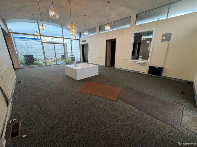 14551 Southfield Road, Allen Park, MI 48101