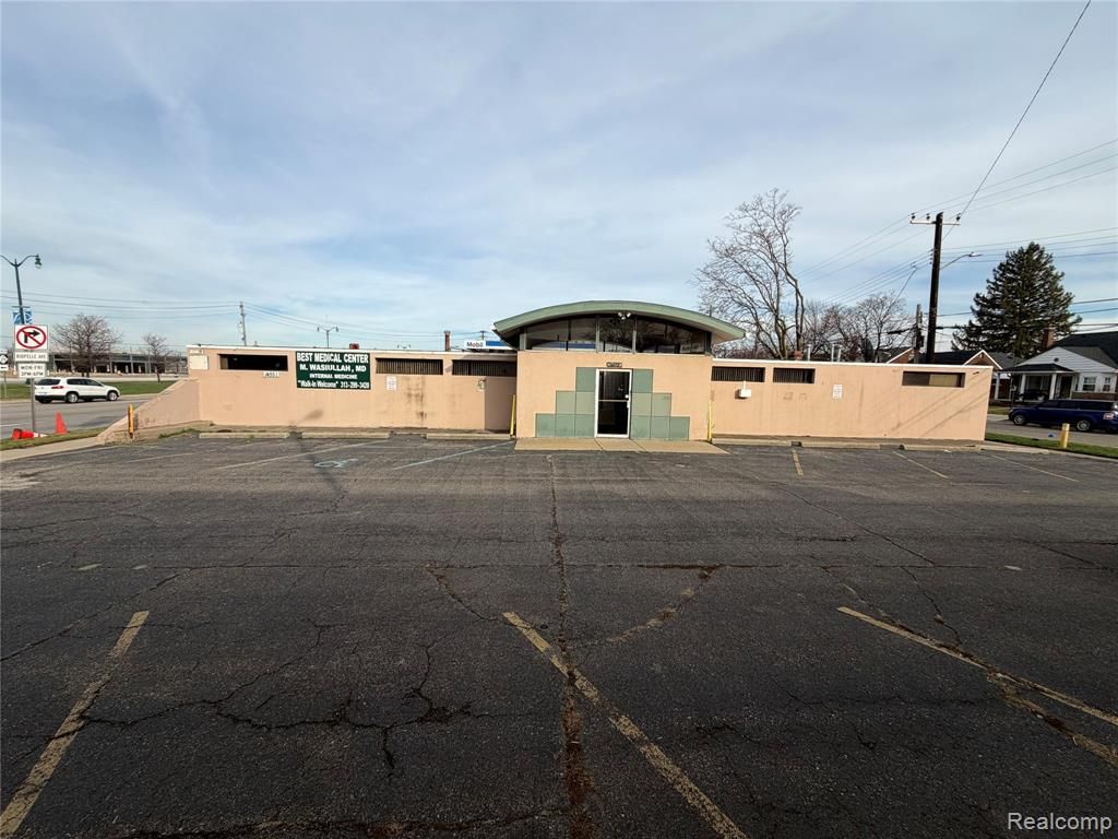 14551 Southfield Road, Allen Park, MI 48101