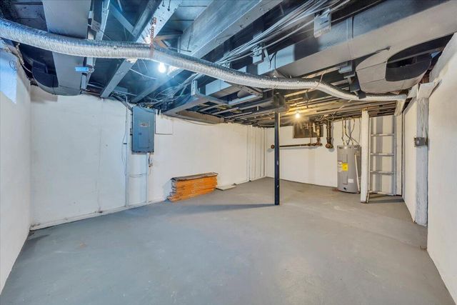 2206 Garstland DR, Roanoke, VA 24017