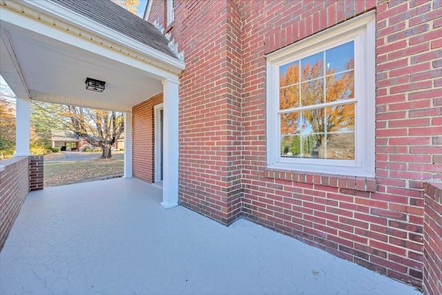 2206 Garstland DR, Roanoke, VA 24017