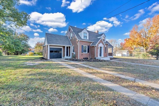 2206 Garstland DR, Roanoke, VA 24017