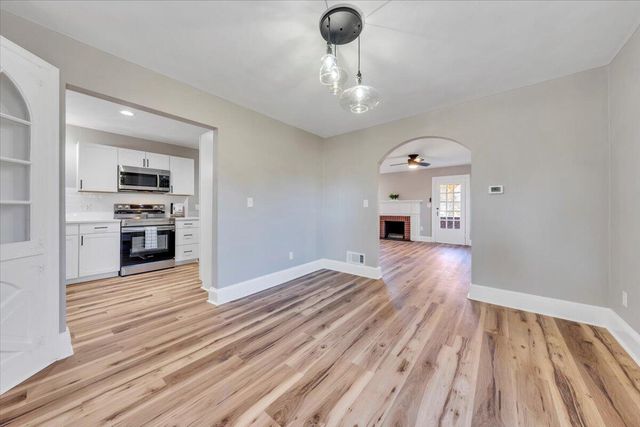 2206 Garstland DR, Roanoke, VA 24017