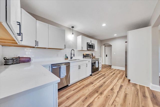 2206 Garstland DR, Roanoke, VA 24017