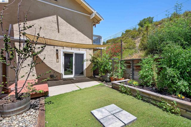 132 Mission Dr, Pleasanton, CA 94566