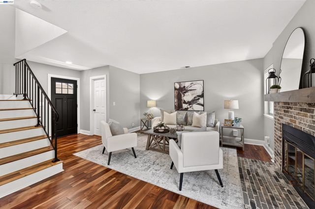 132 Mission Dr, Pleasanton, CA 94566